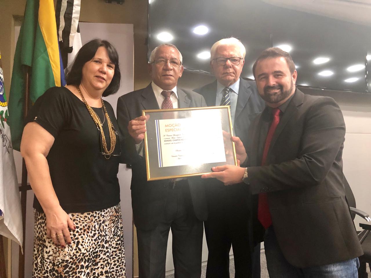 Câmara homenageia a Universidade Cândido Mendes em Sessão Solene